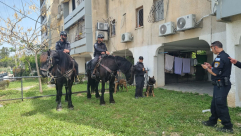 اللد: الشرطة تحشد قواتها وعناصرها في الجمعة الاولى من رمضان